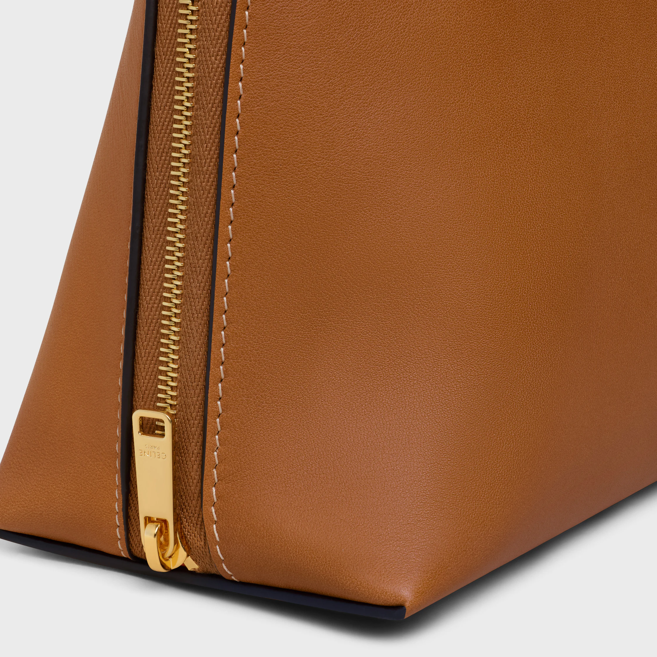 LARGE COSMETIC POUCH IN SMOOTH CALFSKIN