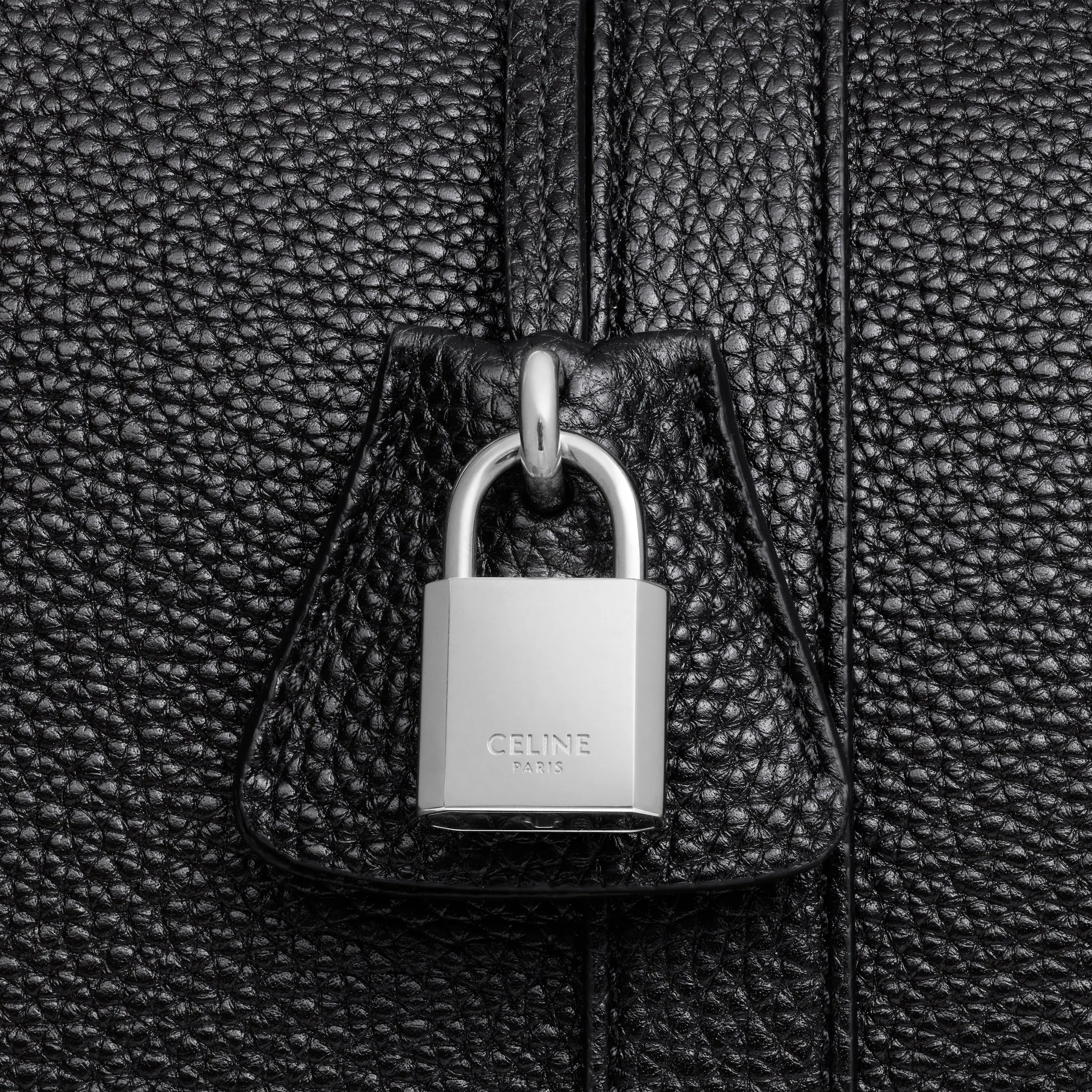 Big Travel Bag IN GRAINED CALFSKIN