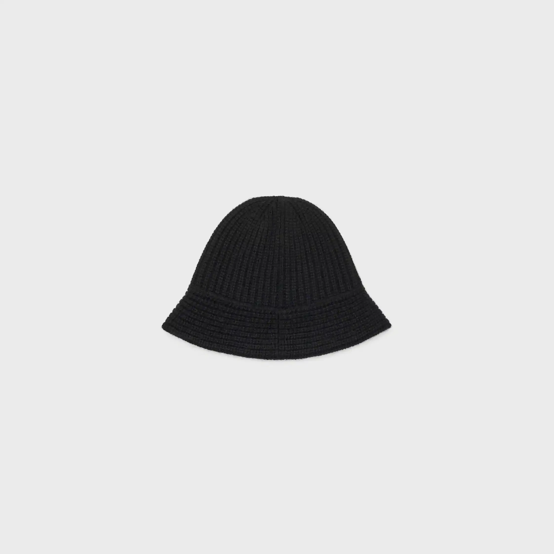 Triomphe cloche beanie in cashmere