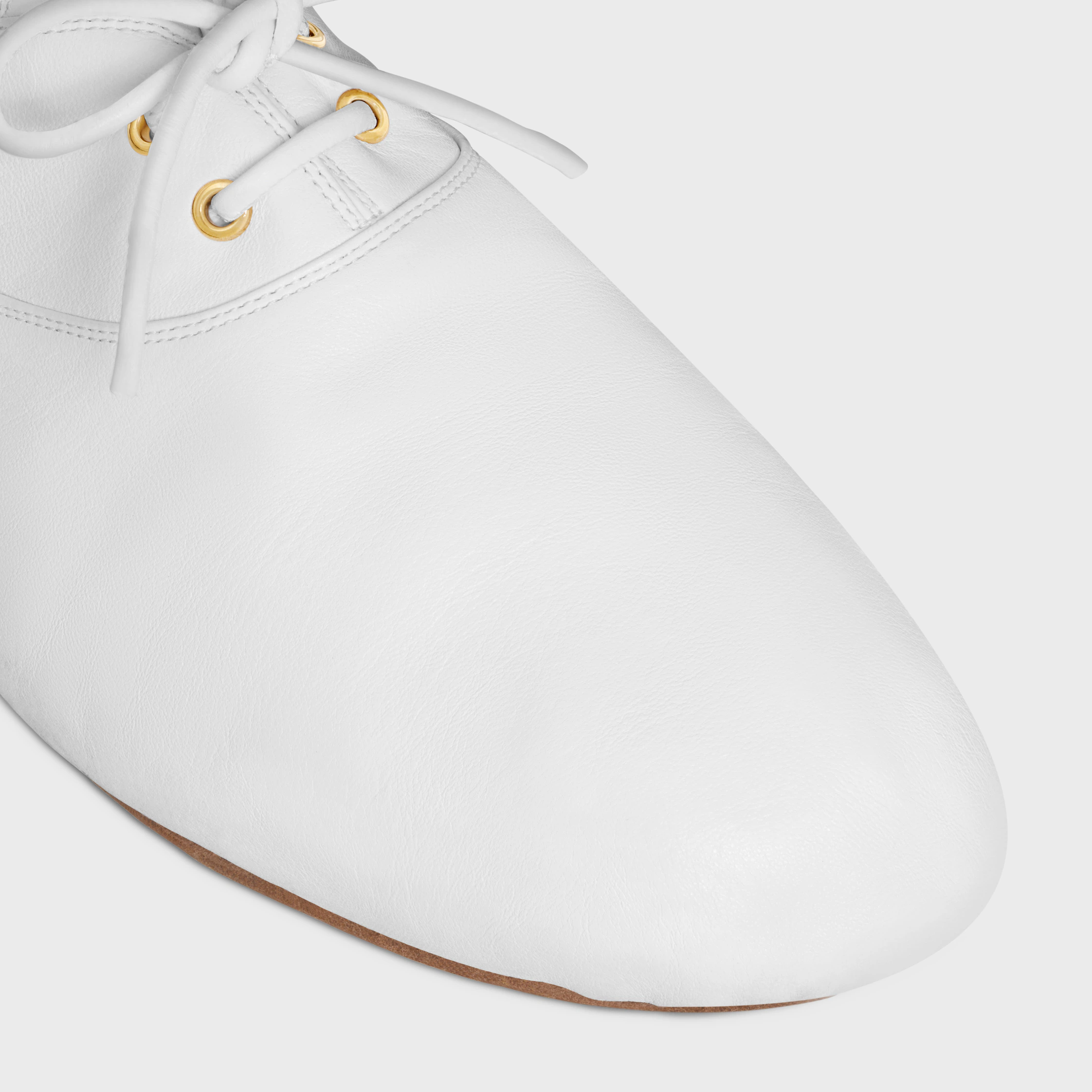 BALLET LACE-UP SHOE IN LAMBSKIN