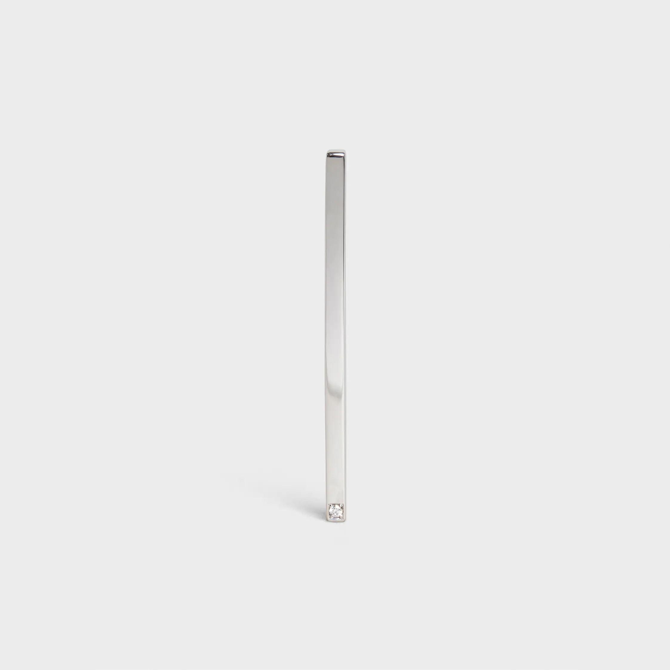 Celine Sentimental Straight Earring in White Gold and Diamond