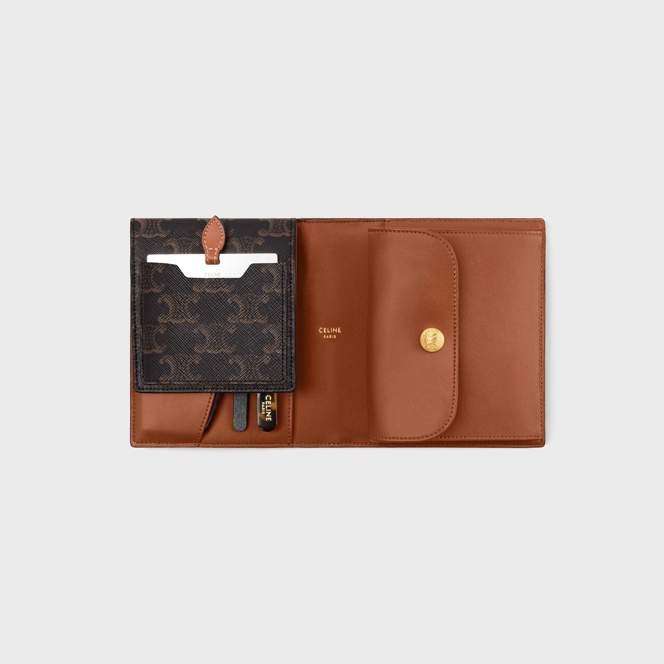 Travel kit in Triomphe Canvas and calfskin