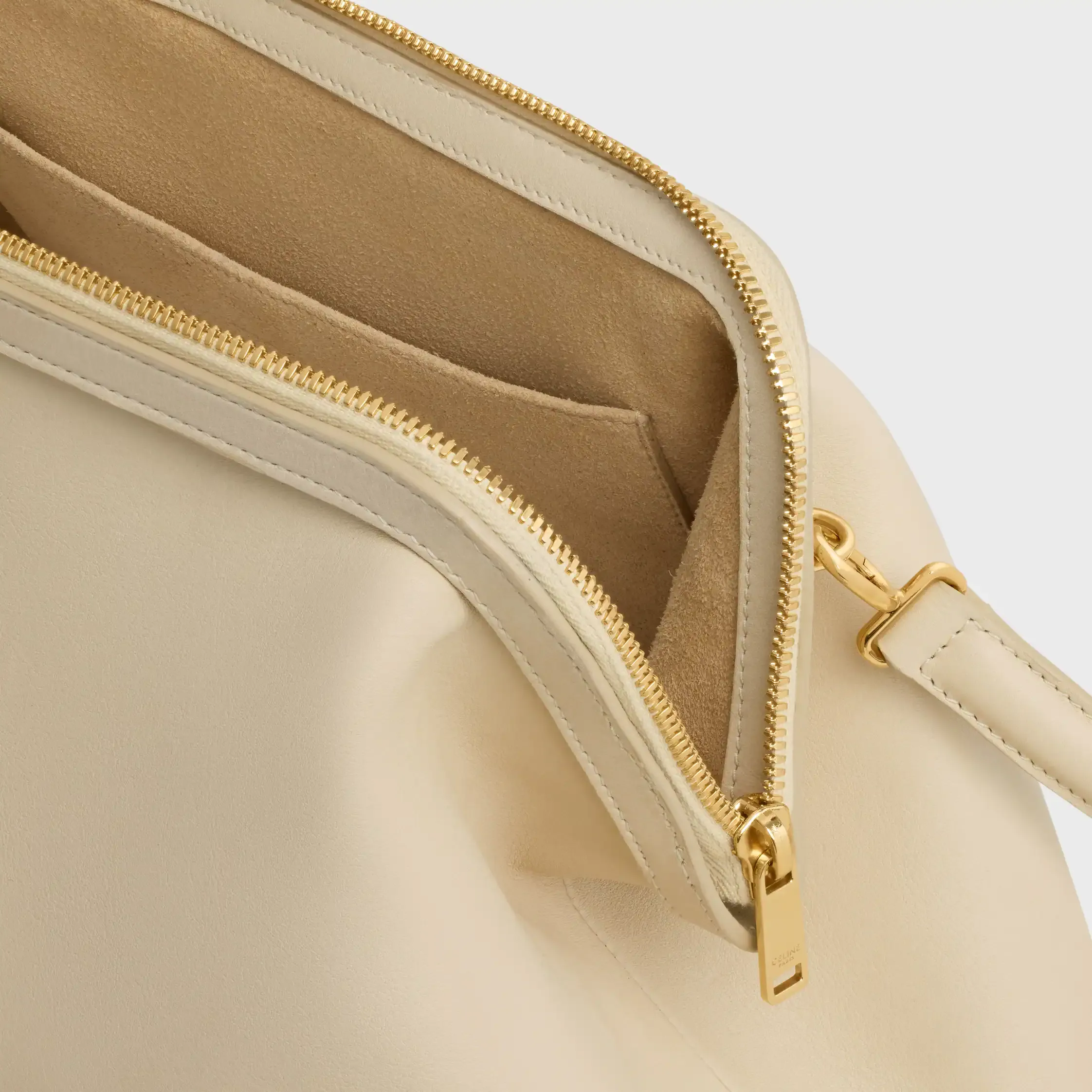 DOCTOR'S POUCH IN SUPPLE NATURAL CALFSKIN