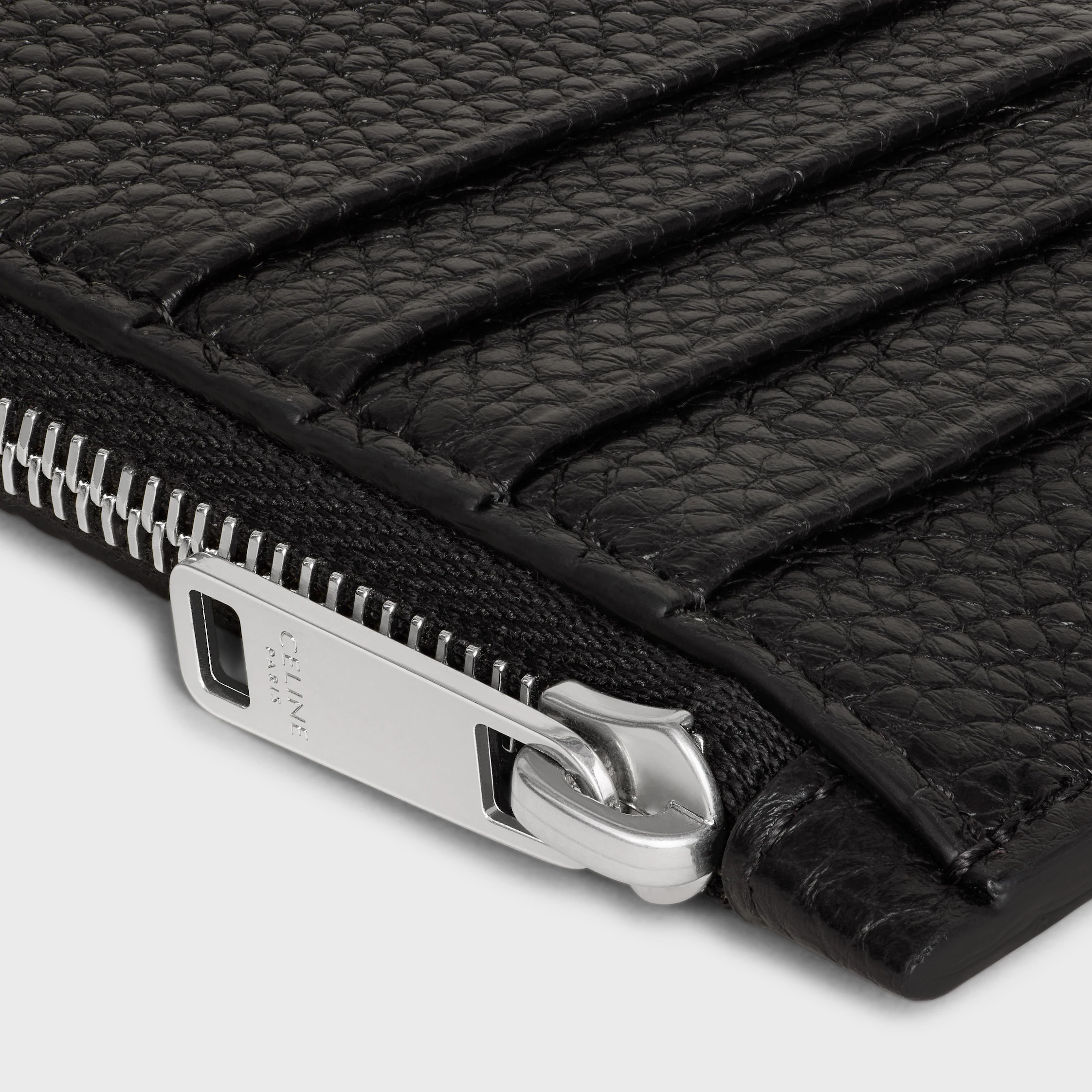 Zipped compact card holder IN GRAINED CALFSKIN