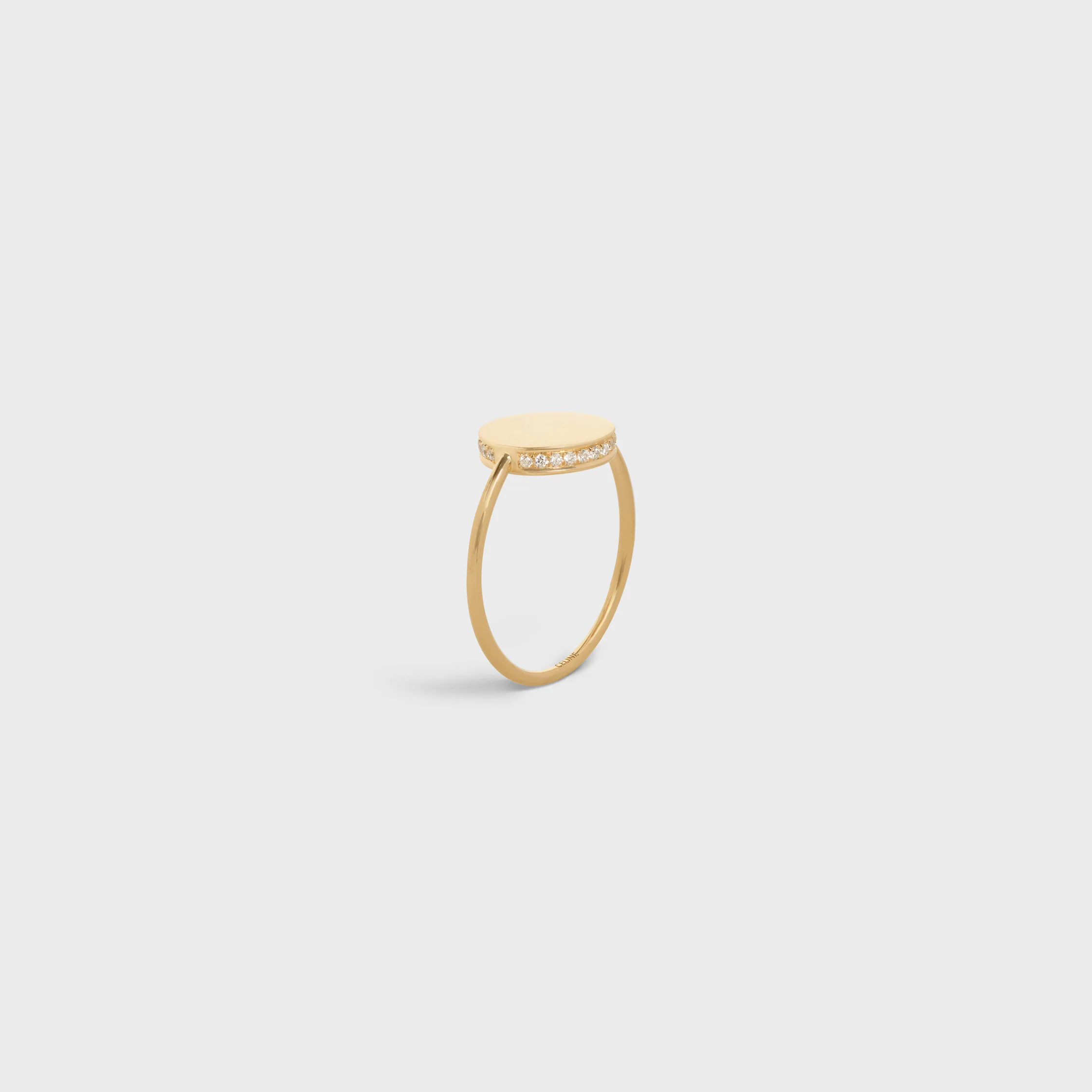 Medaille Celine Ring in Yellow Gold and Diamonds