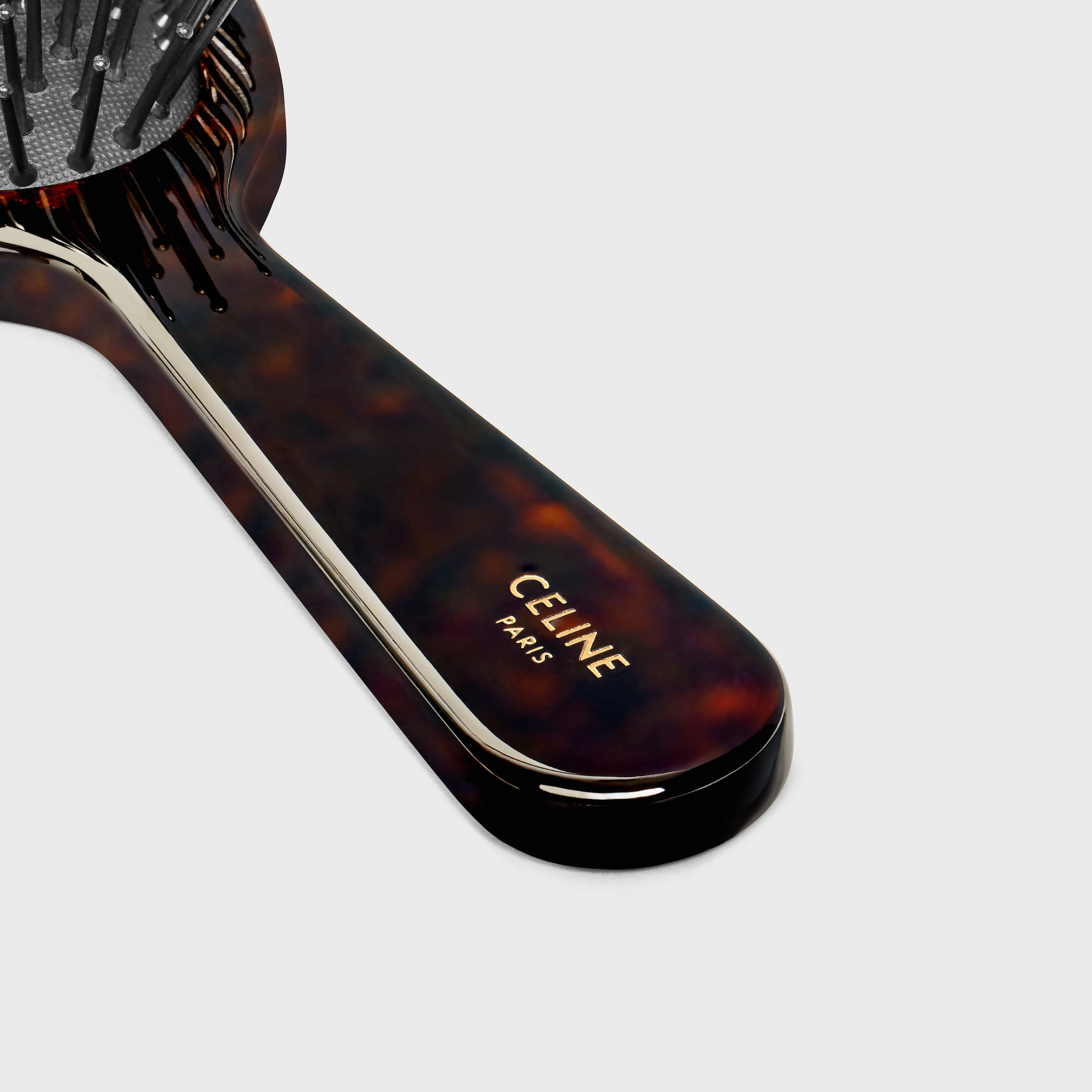 Hair brush in Acetate