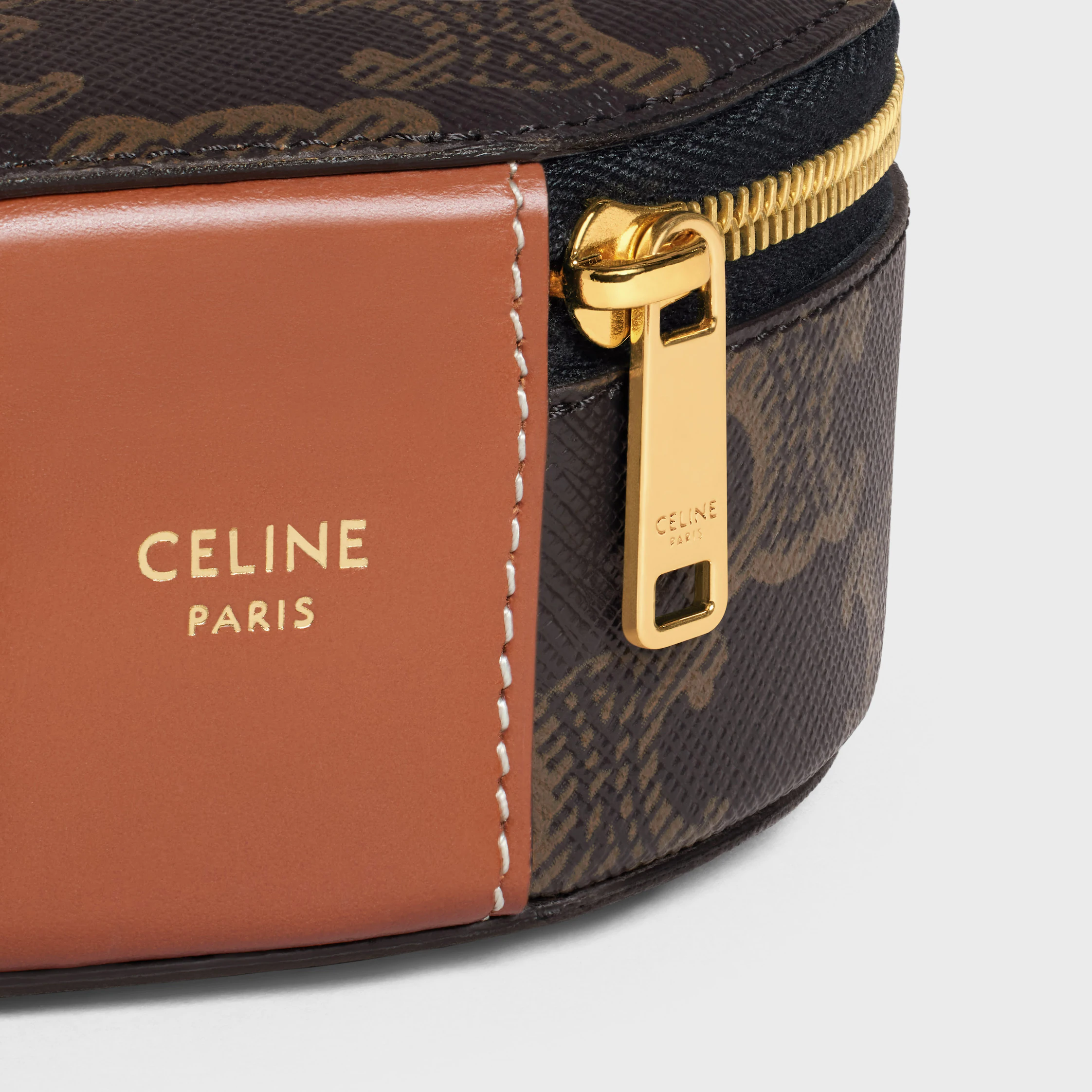 Zipped Round Case in Triomphe Canvas and Calfskin