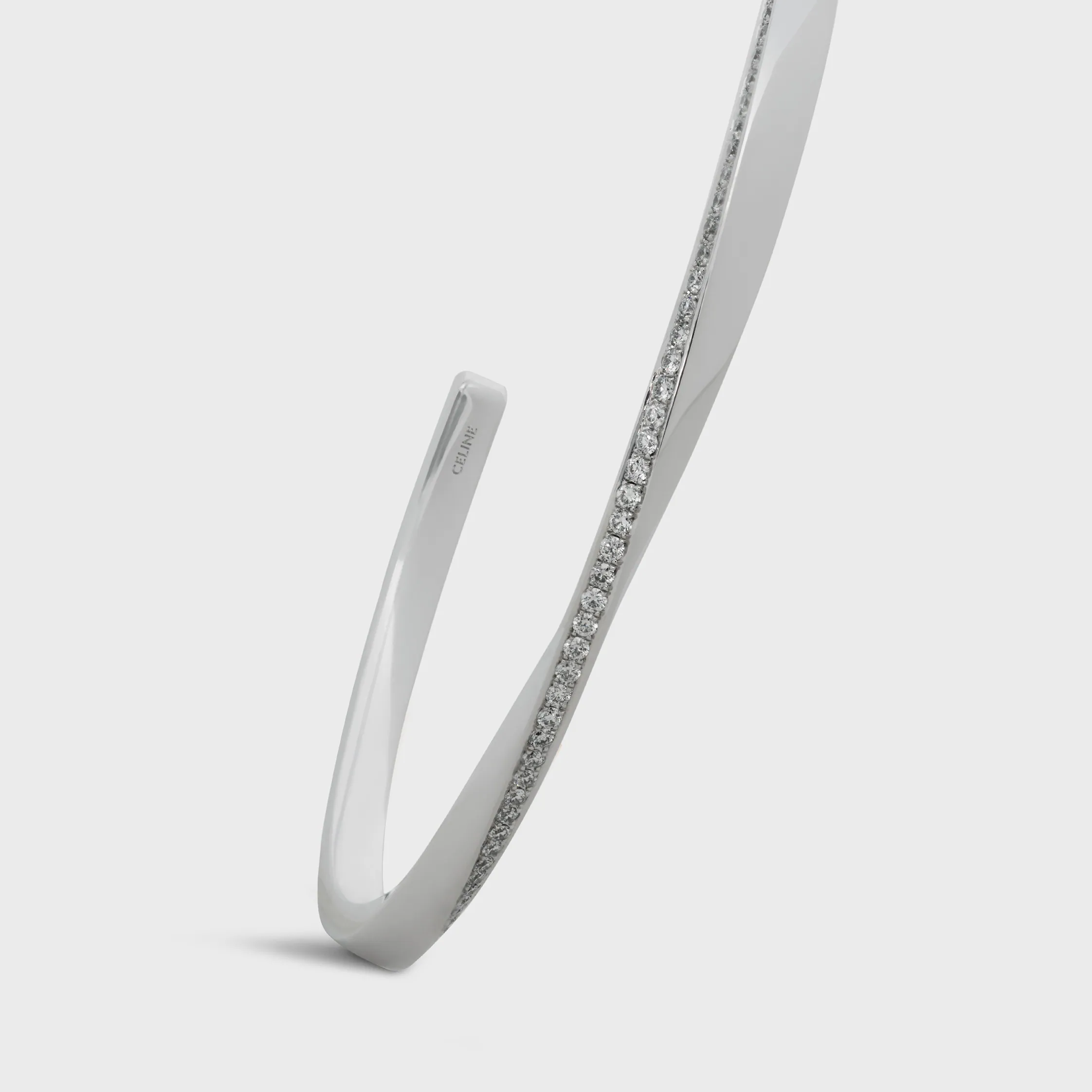 Torsion Bracelet in White Gold and Diamonds