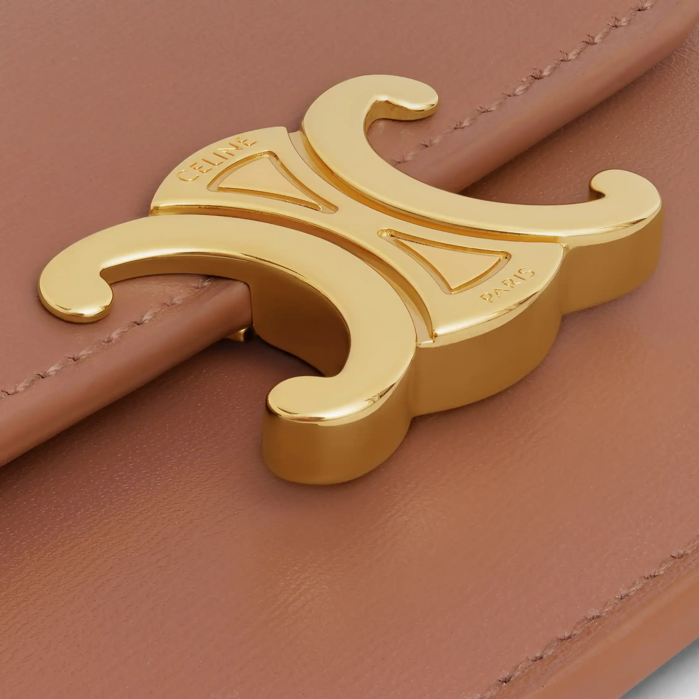 CARD HOLDER WITH FLAP TRIOMPHE IN Shiny calfskin