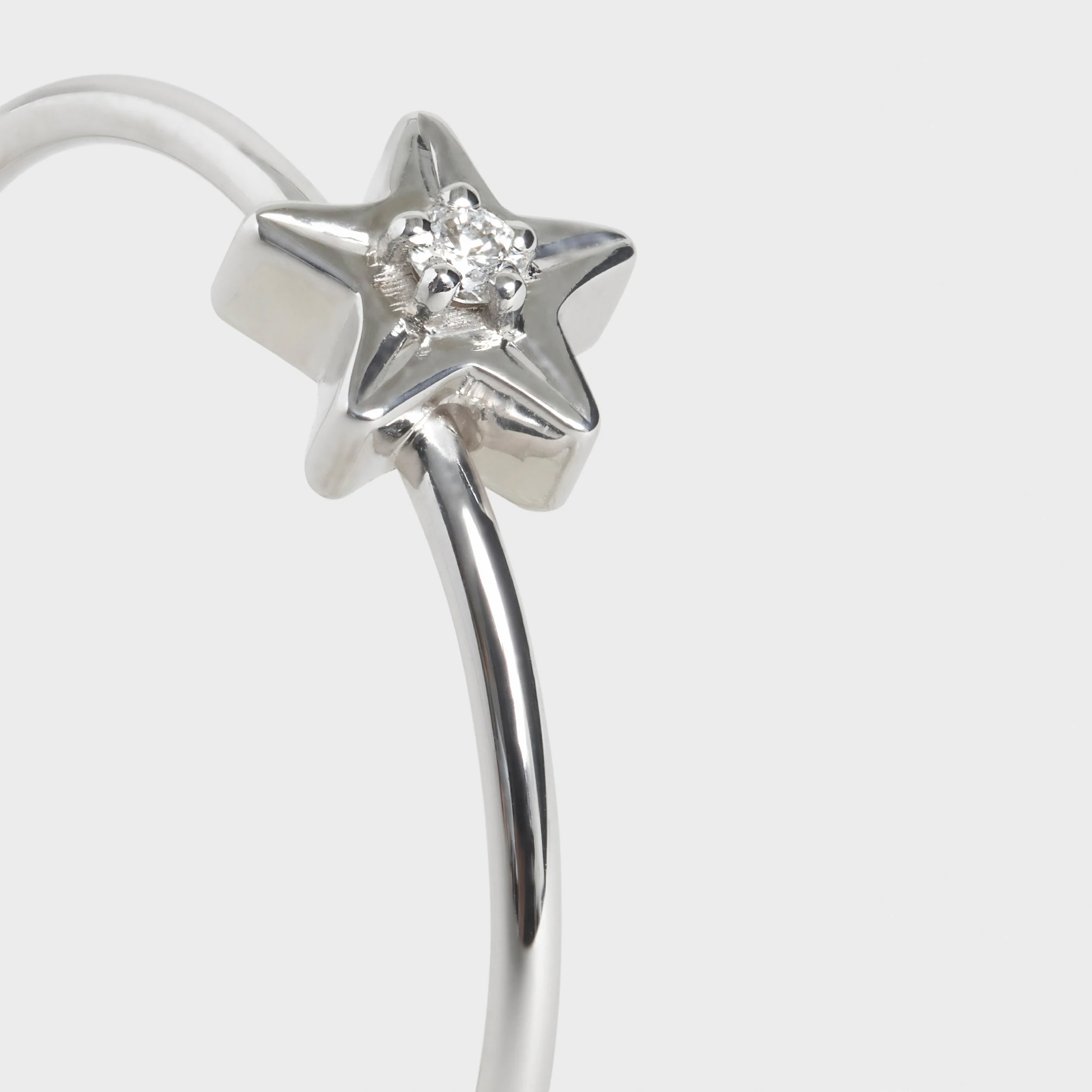 Etoile Celine Ring in White Gold and Diamond